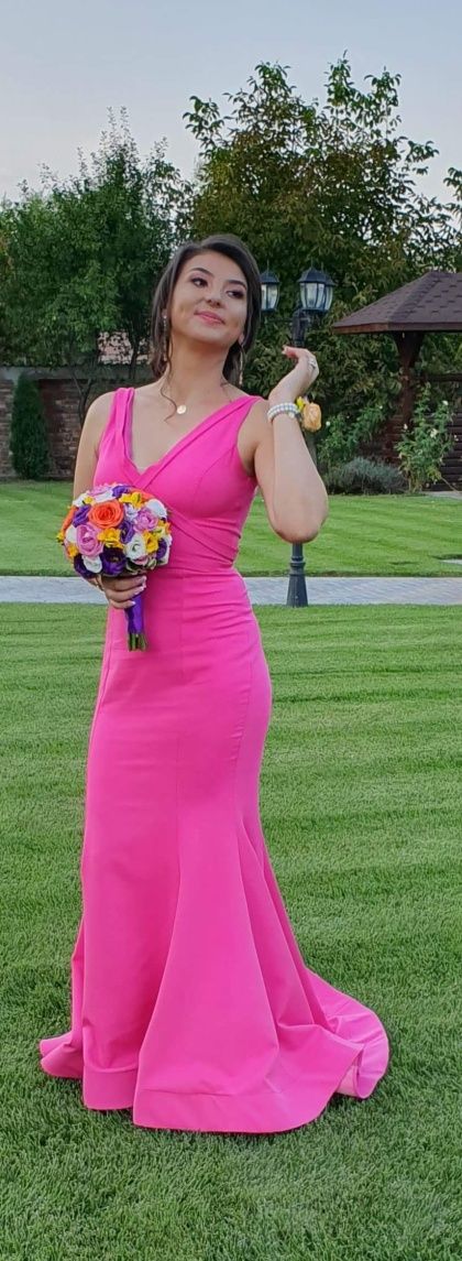 Rochie lunga cu trena