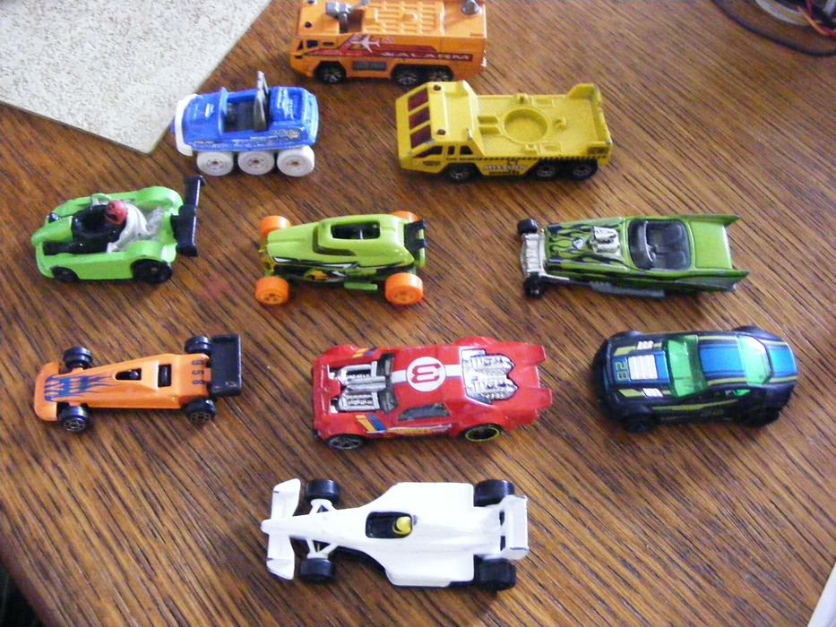 Метални колички Matchbox, hot wheels