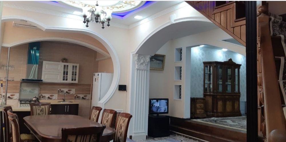 Лабзак в центре Сдаётся дом под жильё или же под офис 6 комнат