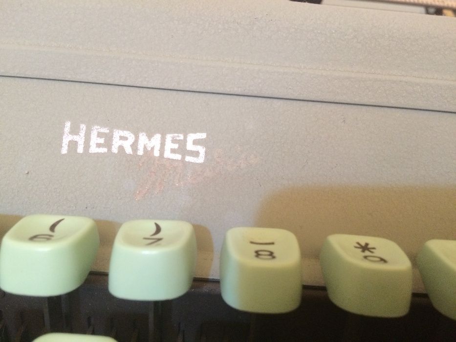 Masina de scris vintage Hermes Media- 1957