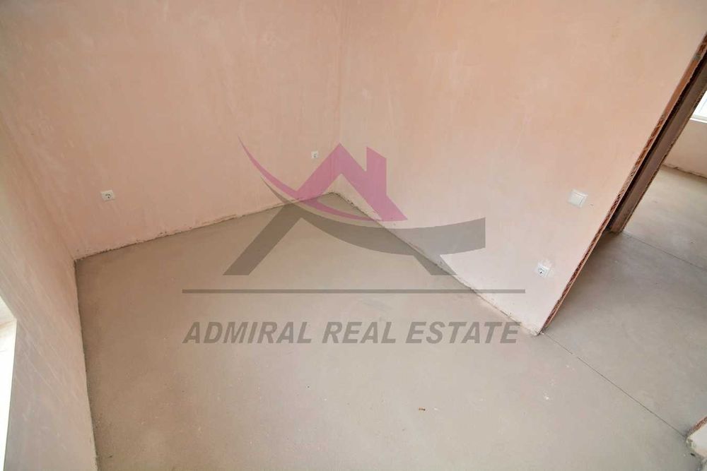 Продава се Четиристаен апартамент в Варна, Цветен квартал - 132 кв.м за 1887 €/кв.м - Снимка #4