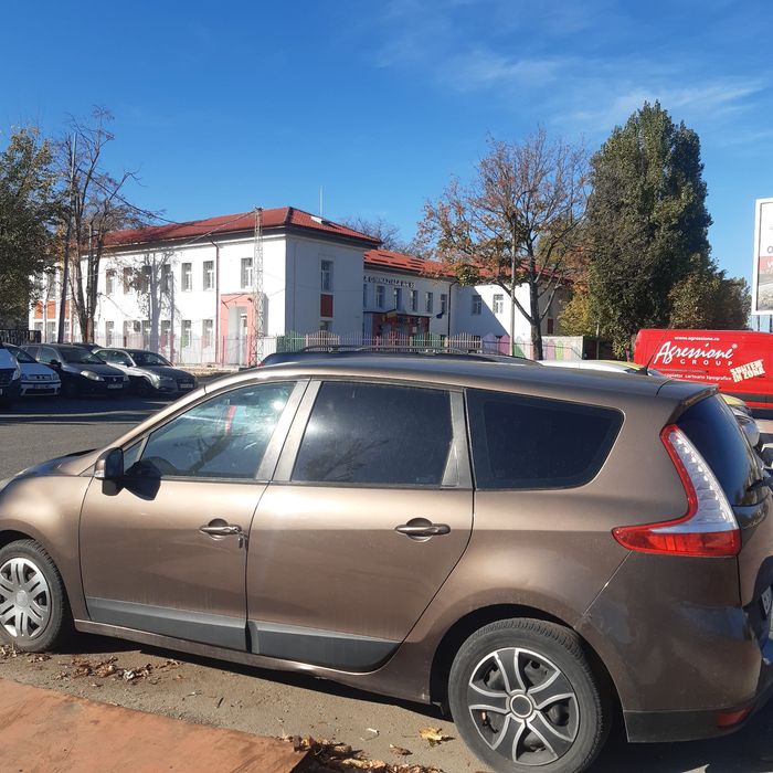 Renault grand scenic