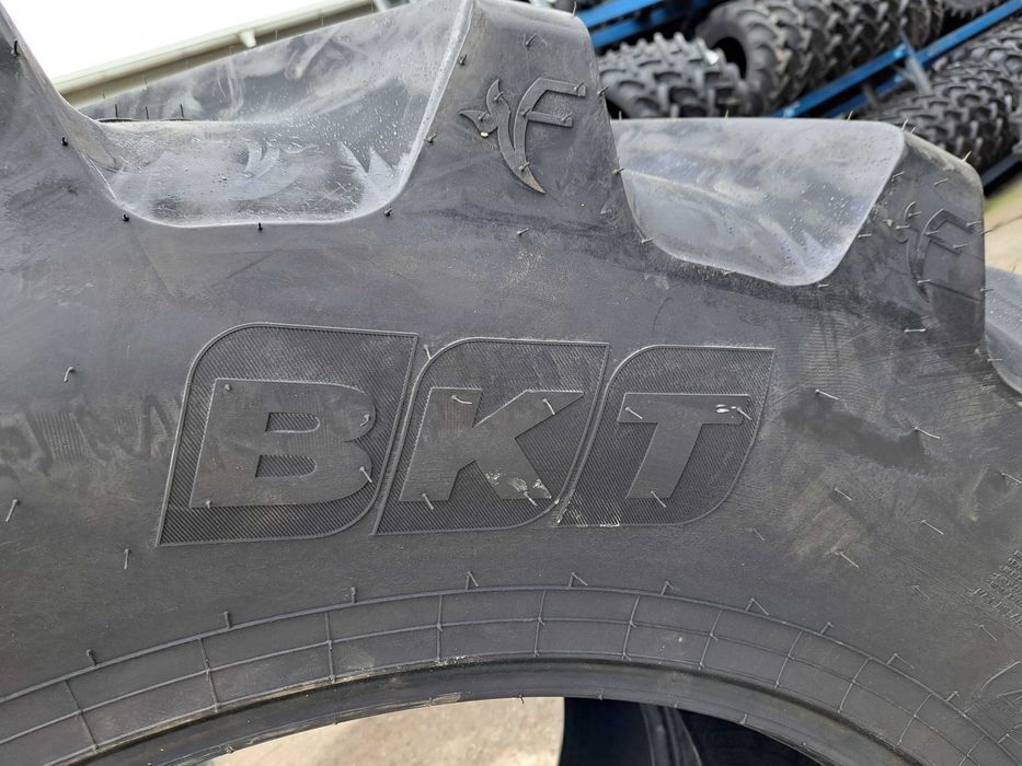 Anvelope radiale VF 710/60R42 BKT cauciucuri noi MASSEY FERGUSON
