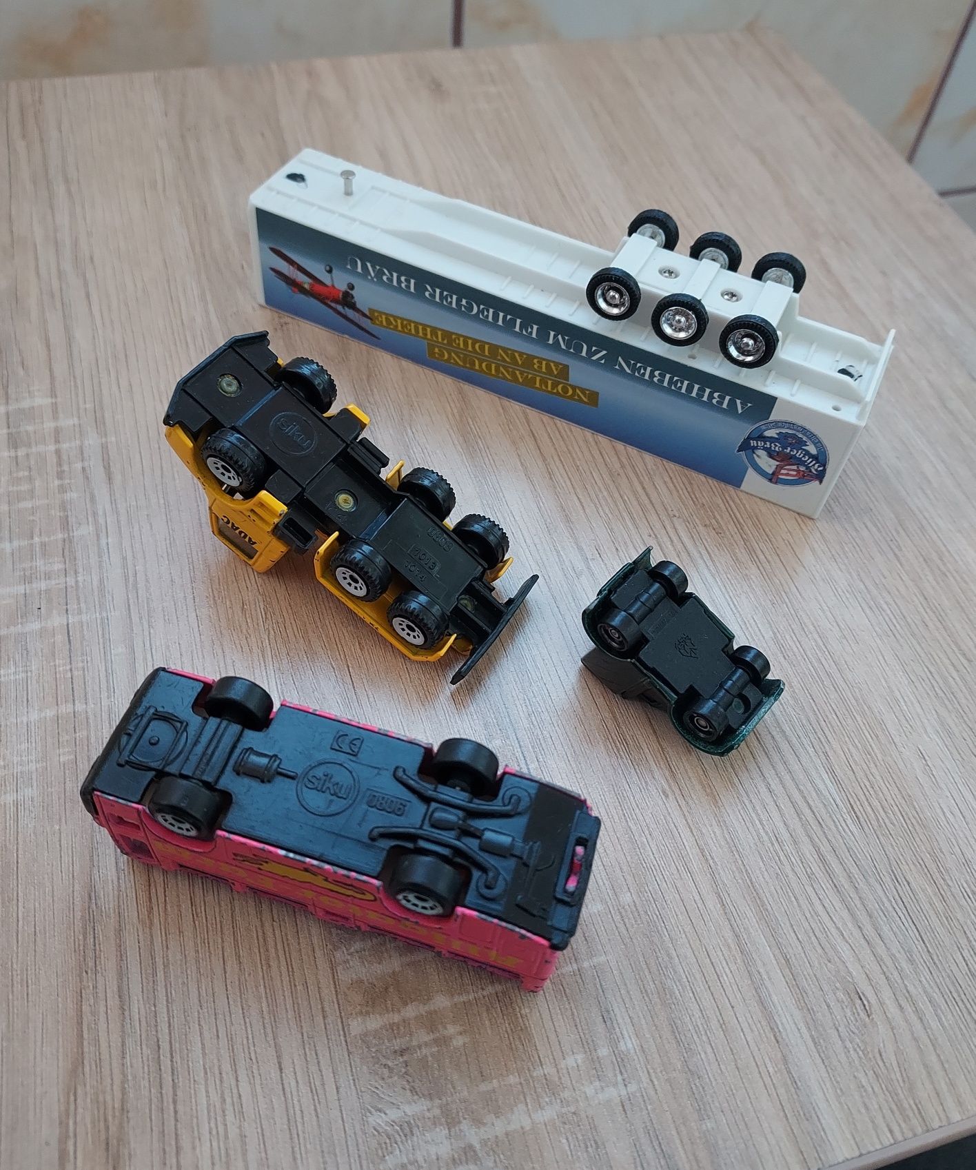 Macheta camion Scania+remorca+autobuz Mercedes-Siku+Kenworth-McTOY-'90