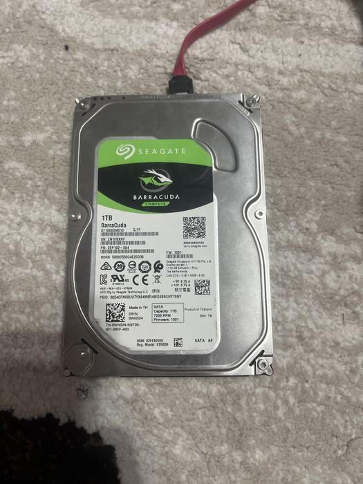 Жесткий диск hdd 1тб