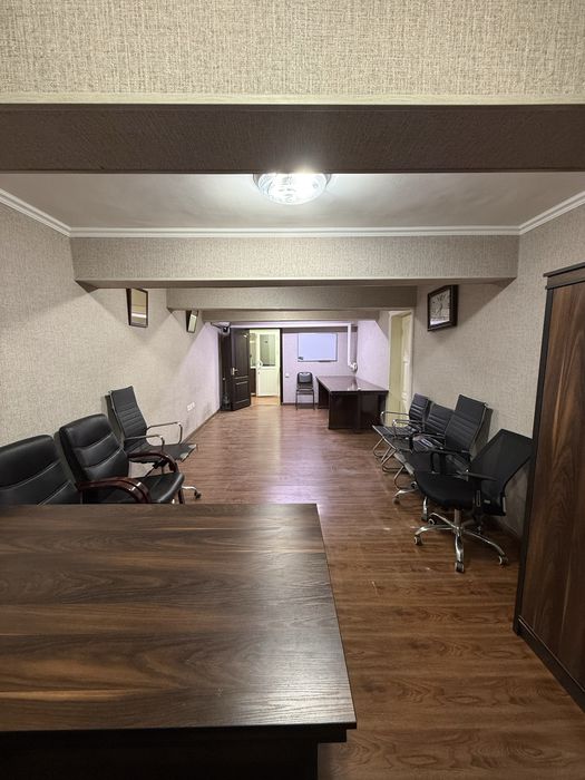 Аренда офиса , 100 м2 , первая линия Ш.Руставели , подвалное помещение