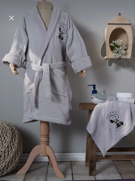 Халаты детские также для взрослых  боллшой ассортимент
