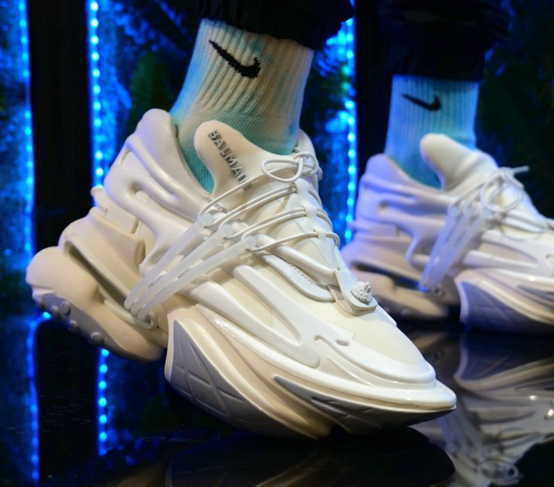 Balmain unicorn Цвят- Бяло и Сиво 36-40 номер