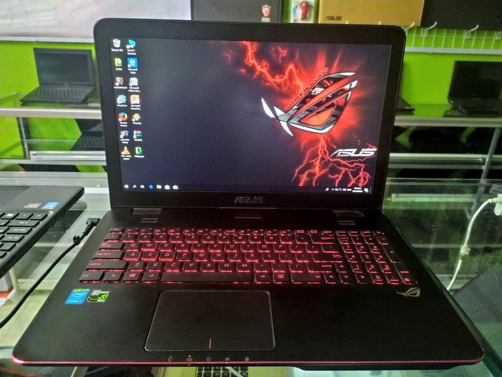 Продам игровой ноутбук ASUS ROG G550j
