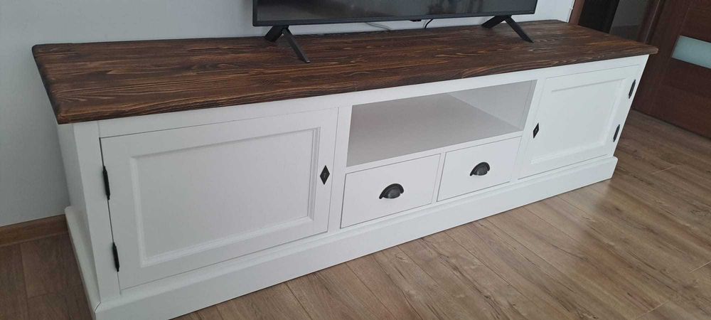 Comoda TV cu blat din lemn masiv