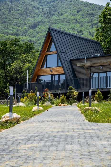 Proprietate,  A - Frame uri de vanzare sau inchiriat