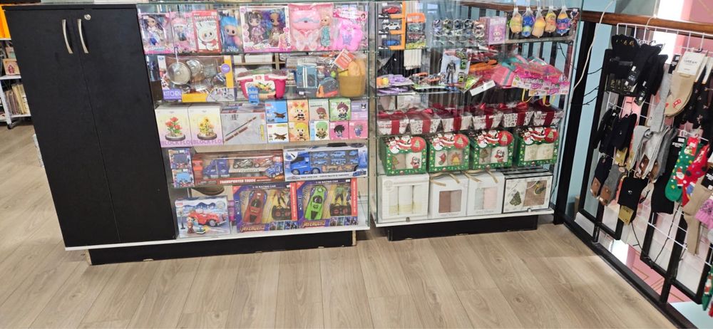 Витрина, коммерческая мебель