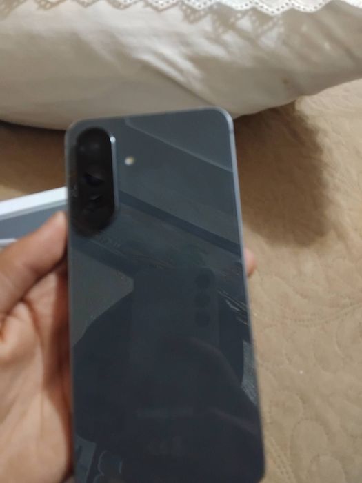 Schimb cu ipehon și mai dau o diferență din partea mea