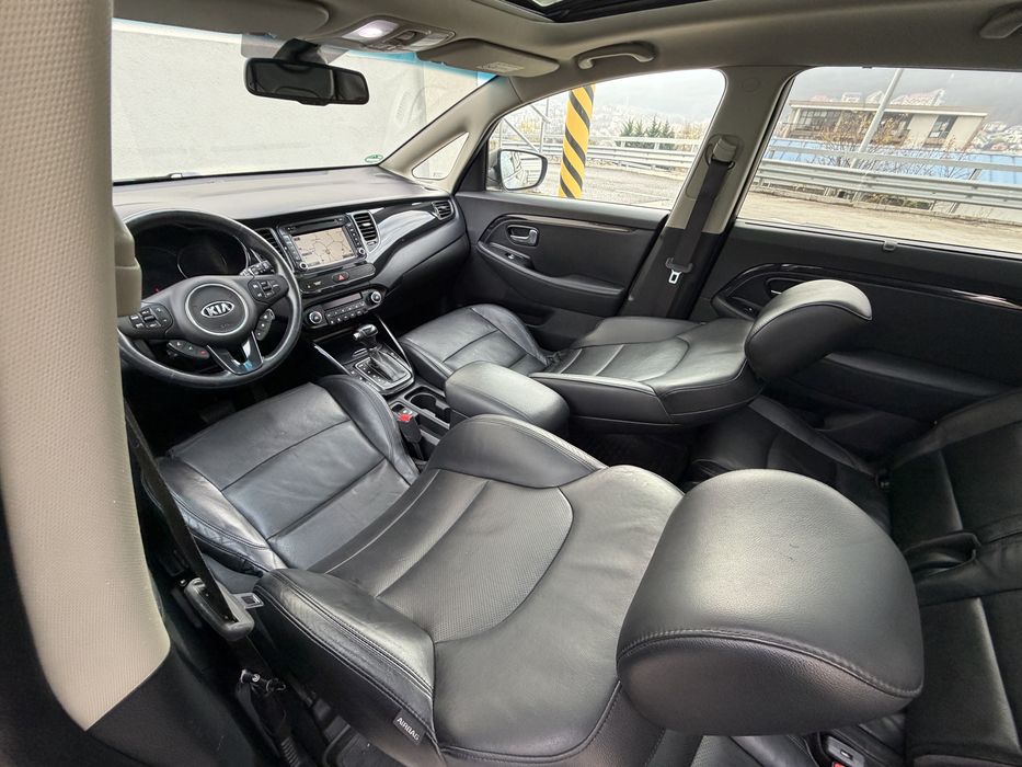 Kia Carens Spirit 7 Locuri**Automat**Panorama**1.7 Diesel 136 cp