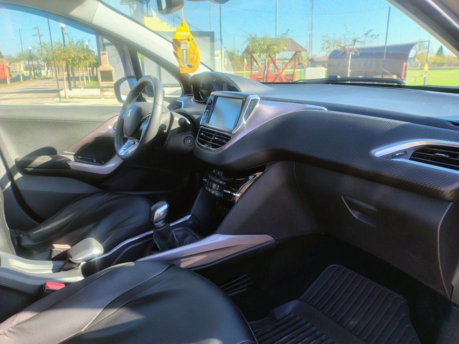 Peugeot 2008 1.2 VTi