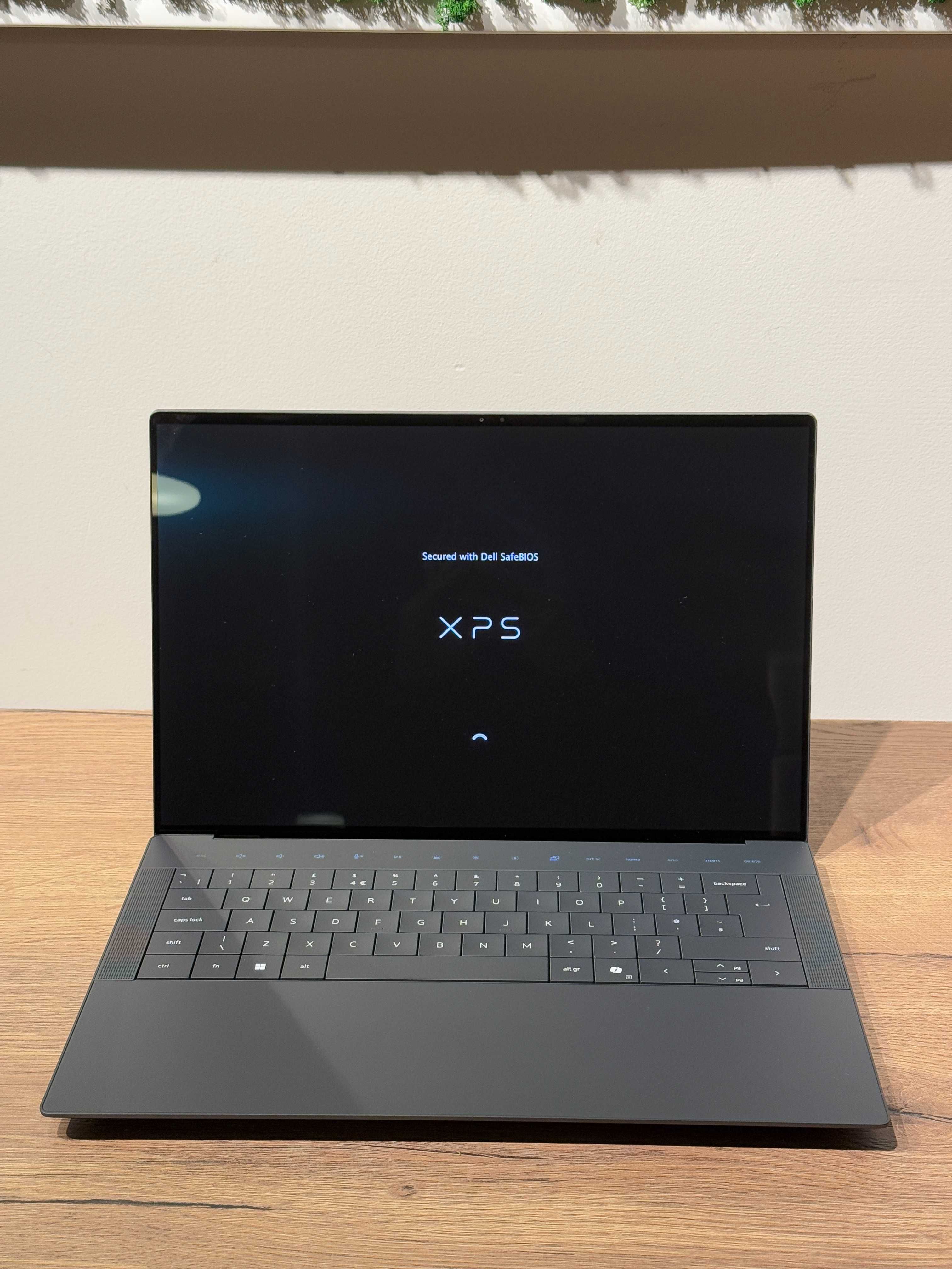 Dell XPS 14 9440 14.5" Ultra 7 155H 16GB Ram Nvidia RTX 4050 6GB 1TB