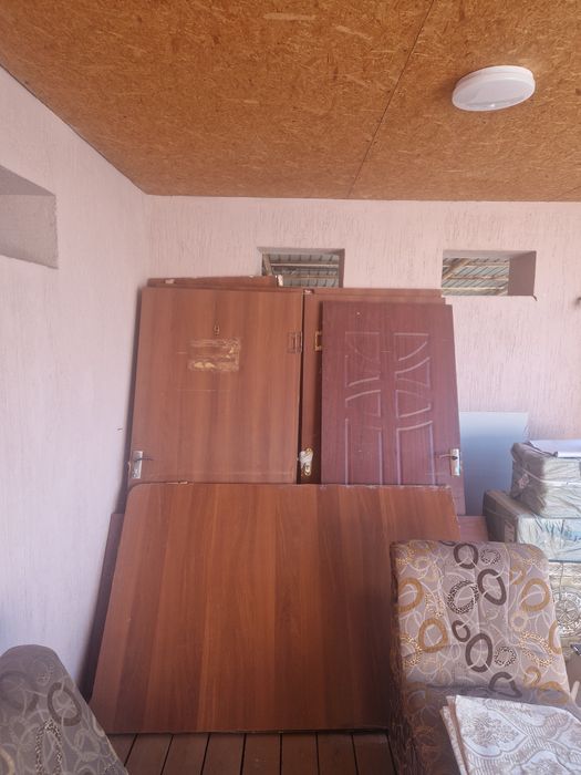 Двери межкомнатные бу