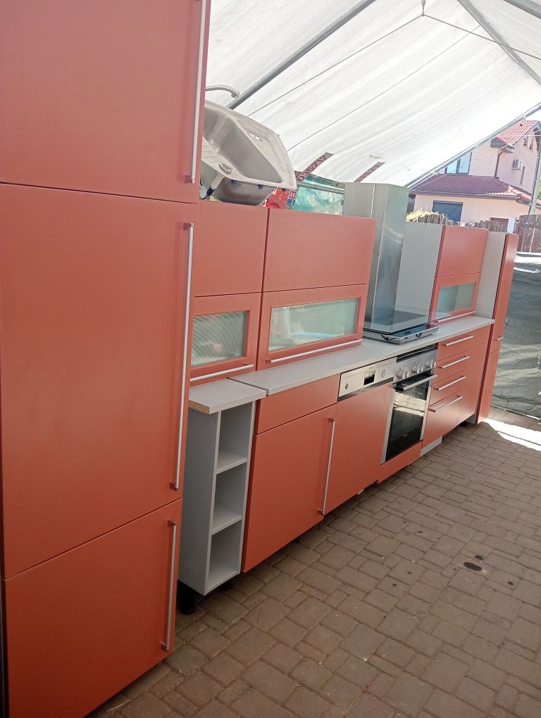 Mobila bucătărie Nobila cu electrocasnice Siemens