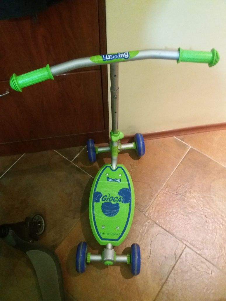 Тротинетка Gioca TurningScooter