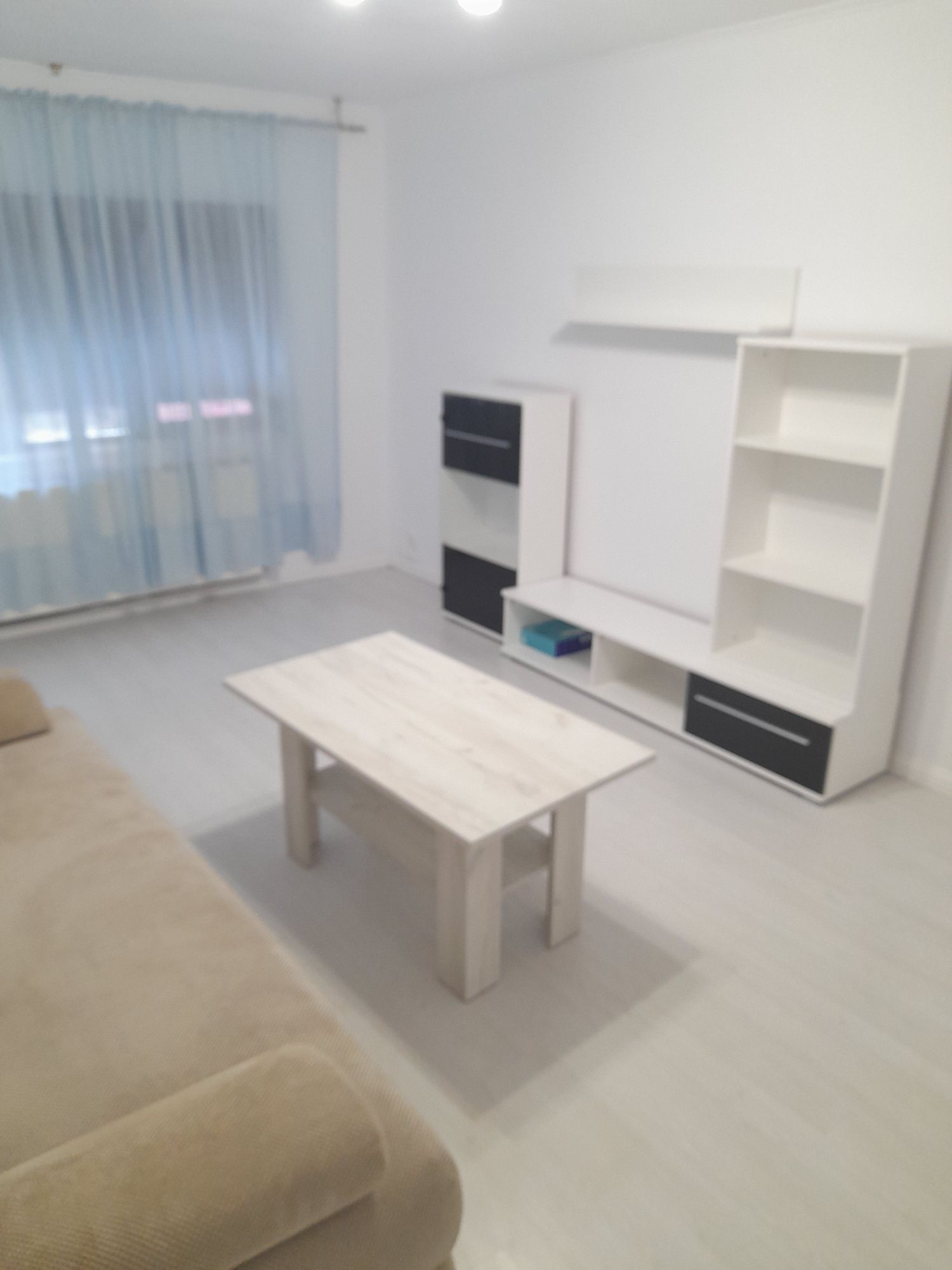 Închiriere apartament 2 camere Caransebes Pipirig- Antoniu Secvens