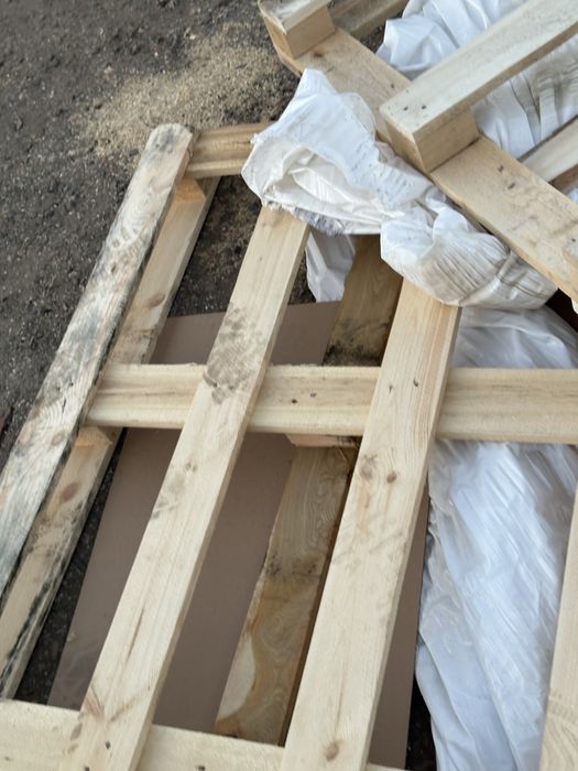 Поддоны продам срочна