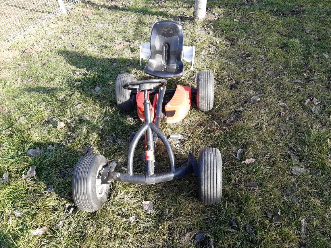 Vand ferrari original cu pedale!