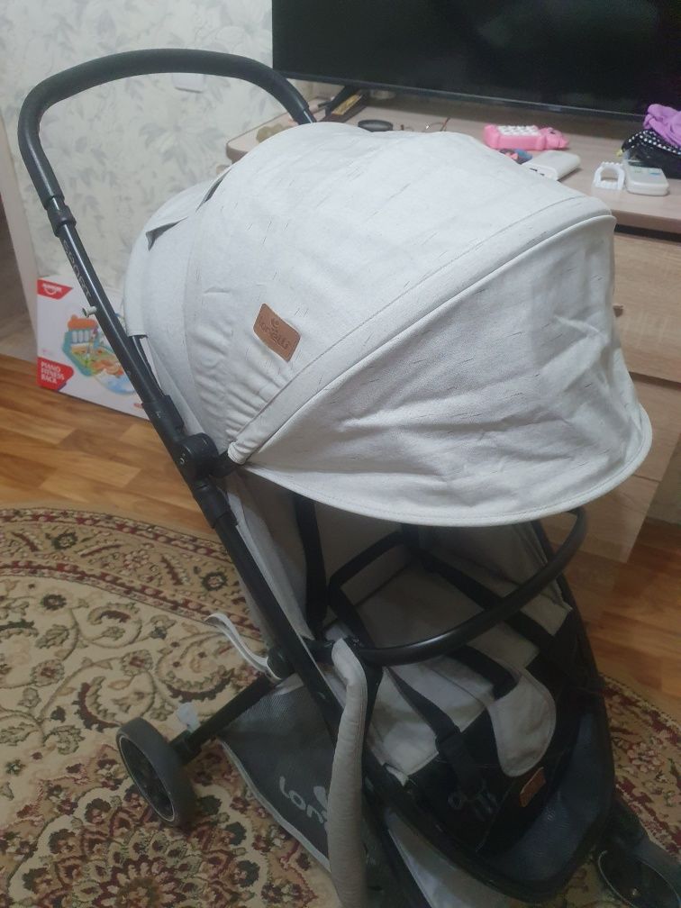 Продам прогулочную коляску фирмы Lorelli,  в хорошем состоянии.