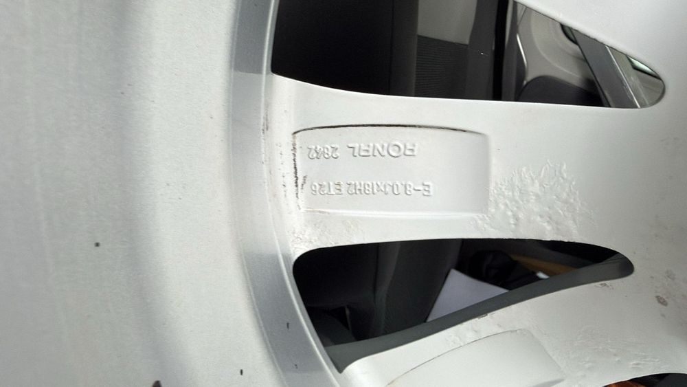 Jante Audi 18''+ senzori presiune
Conectează-te

Ai spus:
Jante audi c