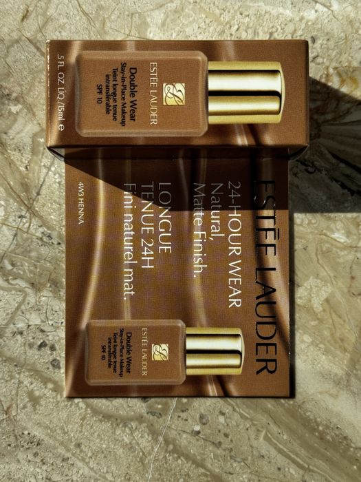 Фондьотен Estee Lauder Double Wear 3С3