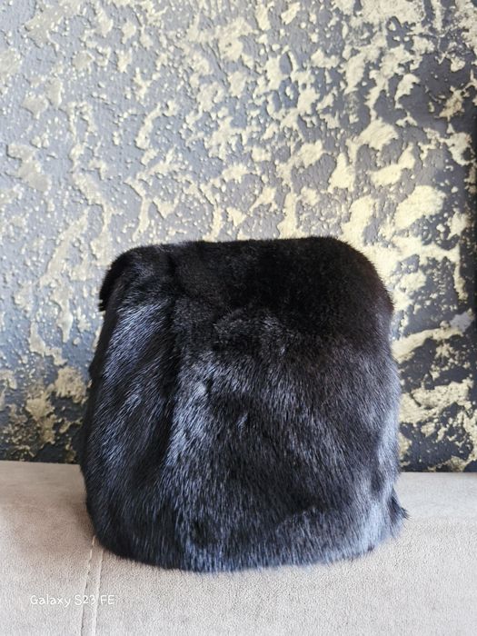 Продам норковую шапку