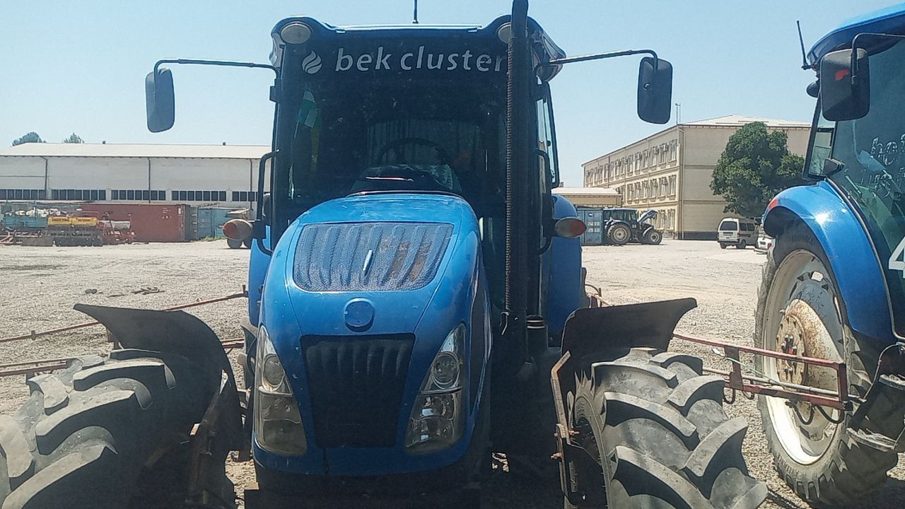 NEW HOLLAND TD5 qishloq xoʻjaligi texnikasi
