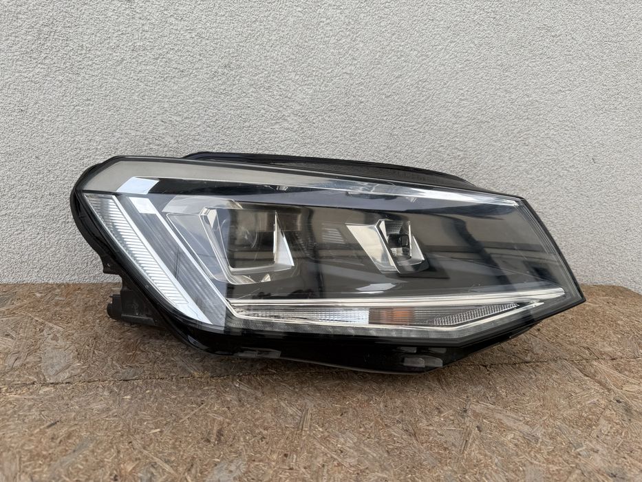 Far dreapta VW Caddy 2K Facelift Xenon + LED 2015-02020 Original