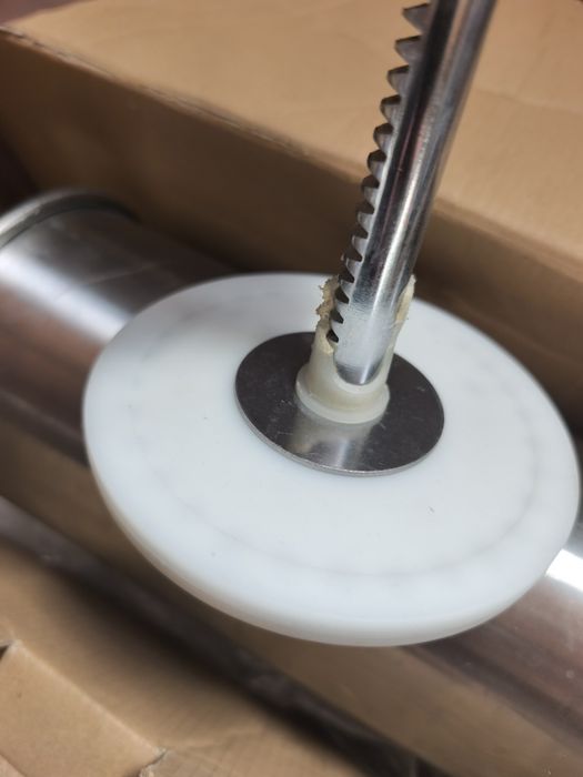 Cârnațar din inox capacitate 4 kg