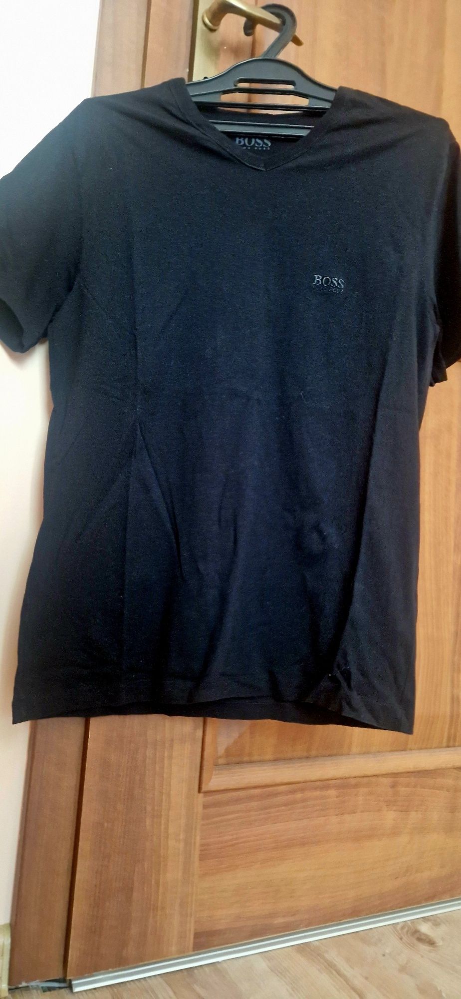 Оригинални мъжки тениски Boss,La coste,Armani,Levi's,Teodilor