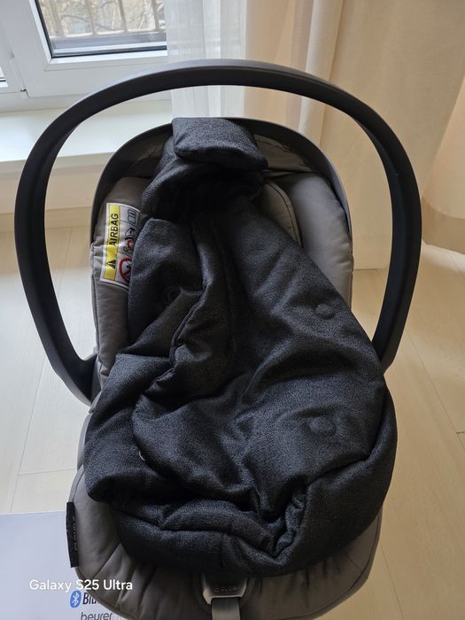 Бебешко столче за кола