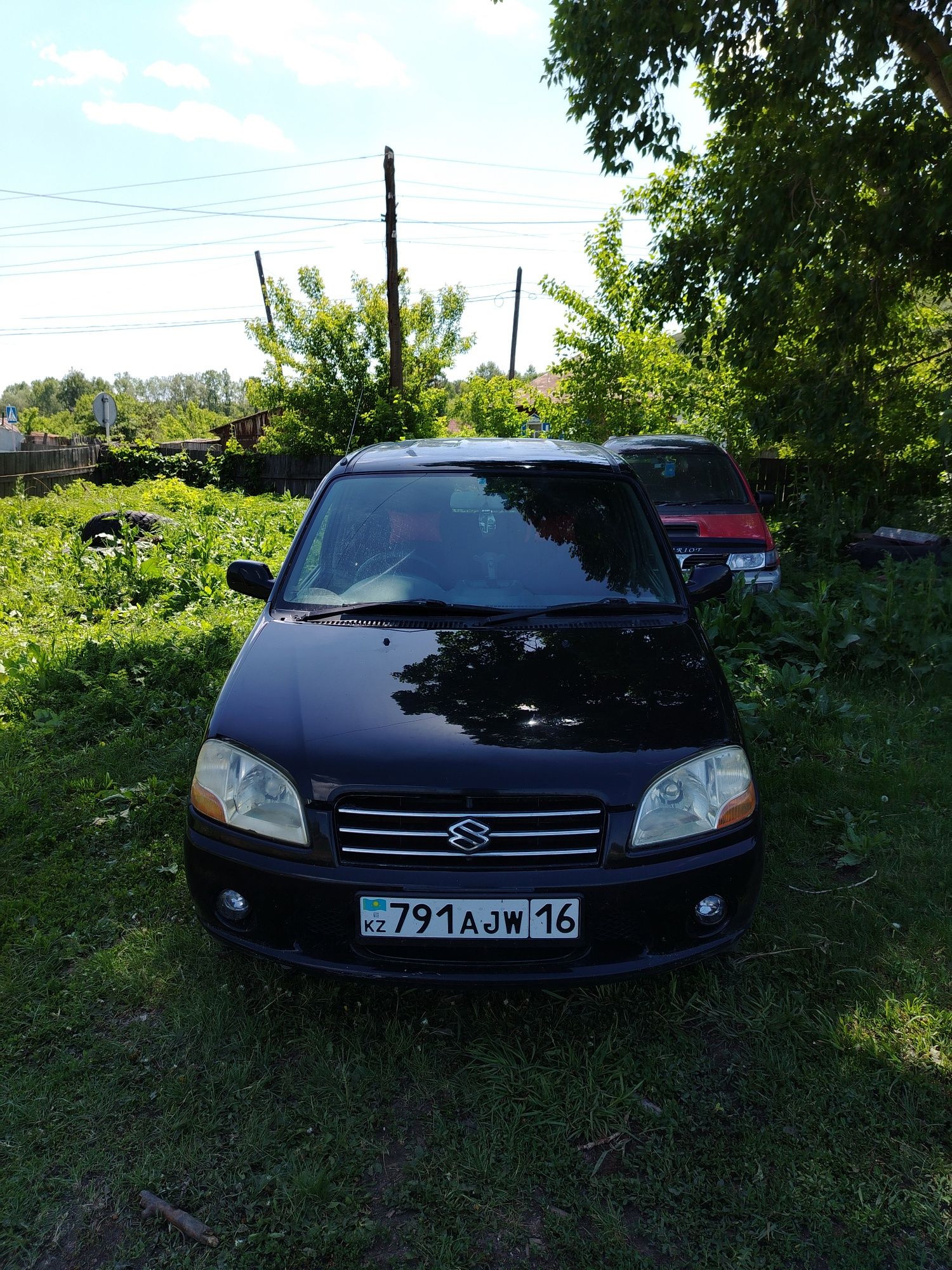 Продам машину SUZUKI SWIFT
