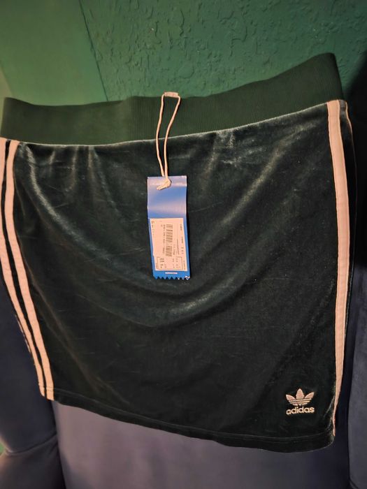 Пола плюш тъмно зелена