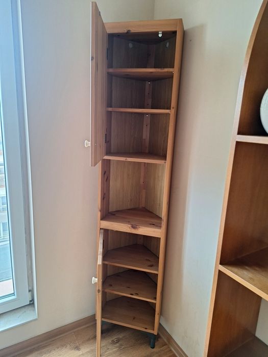 Дървен шкаф ъглов