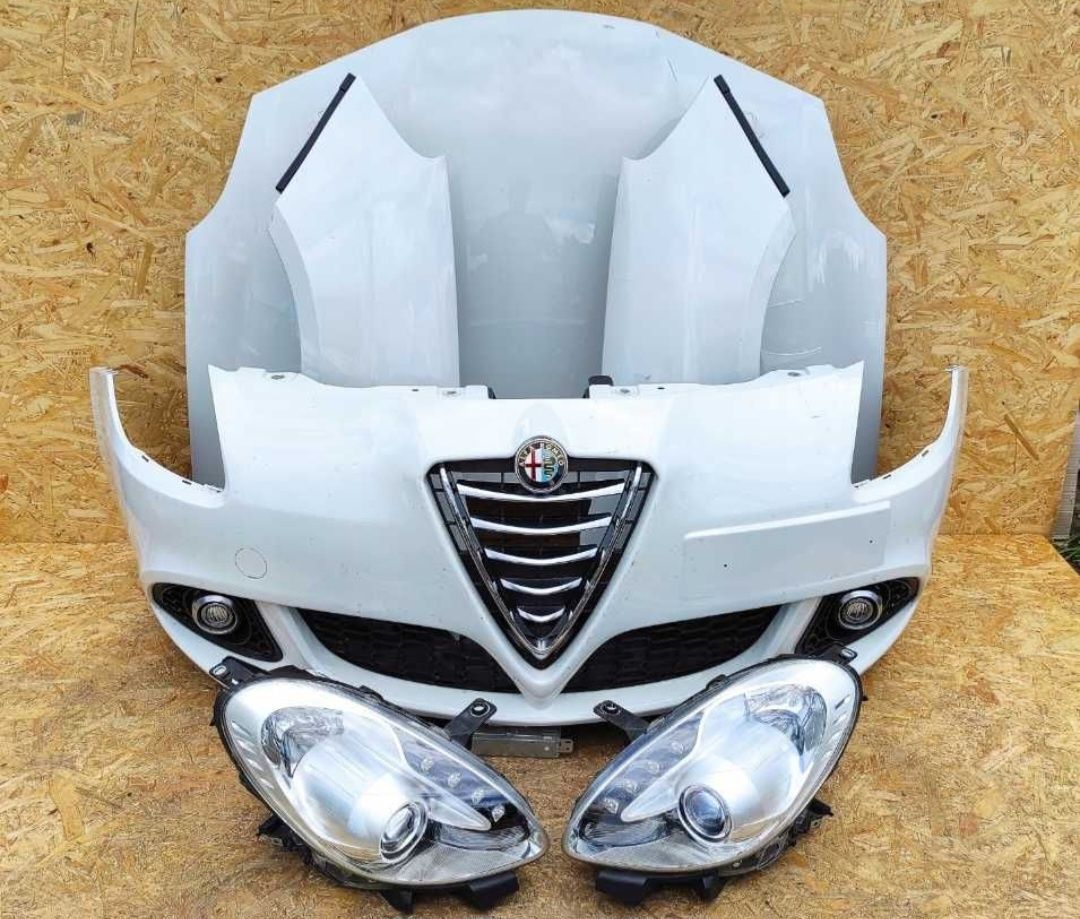 Fata completa / Bot complet Alfa Romec
Giulietta