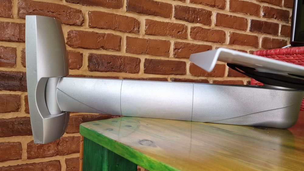 WALL Made in Italy! Suport Tv Premium cu mascare plastic ca Nou