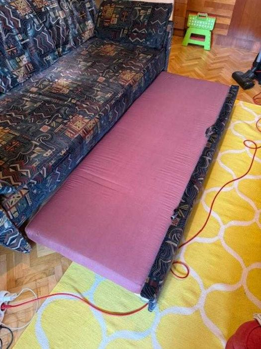 Canapea extensibila buna stare urgent