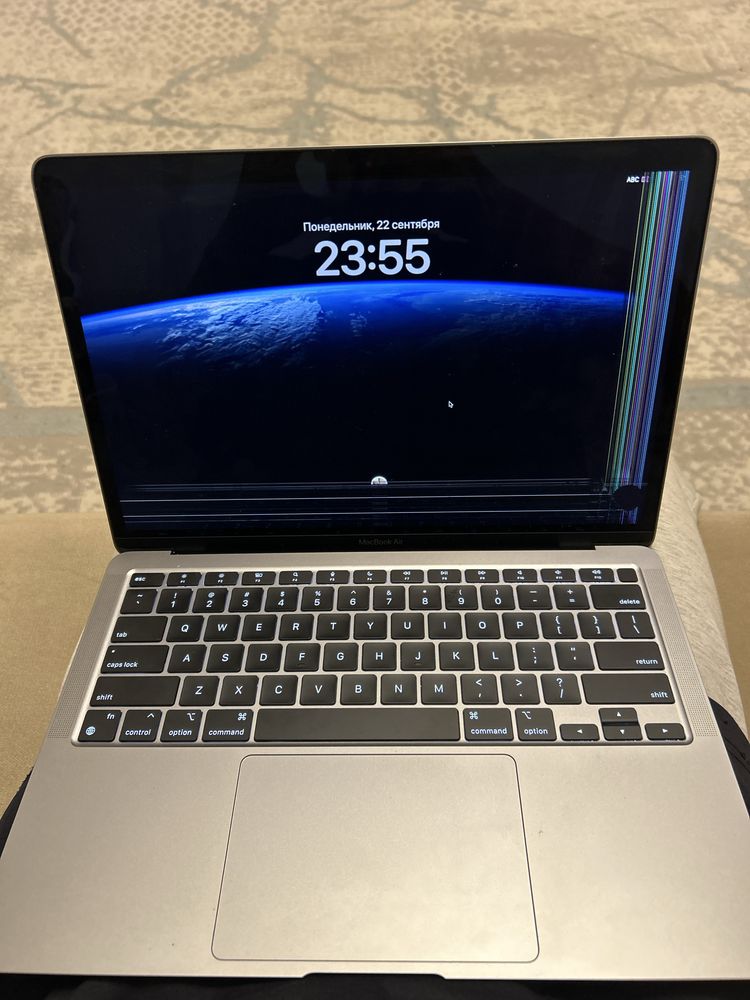 Продается макбук MacBook m1