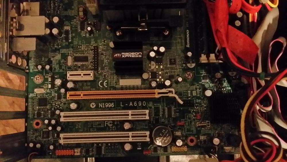 Placa de baza Lenovo L-A690 Socket AM2 defecta .