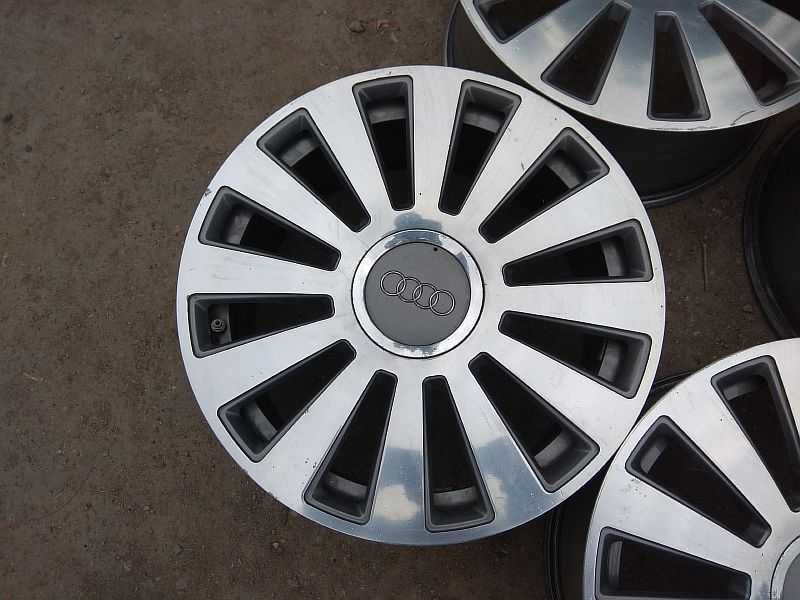 Продам оригинальные легкосплавные диски на автомашину Audi