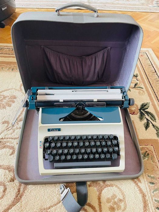 пишеща машина Ерика