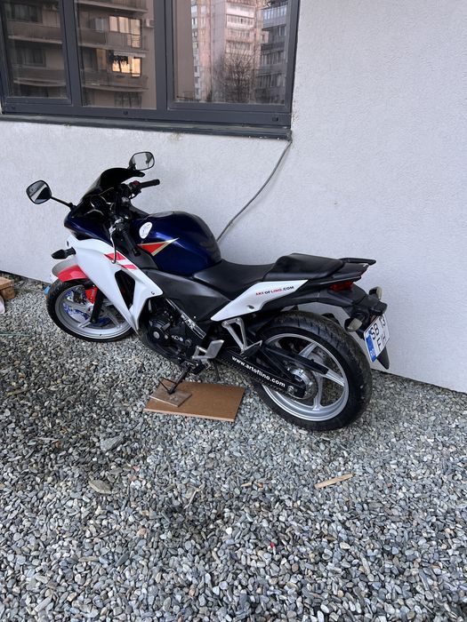 De vanzare Honda CBR 250R