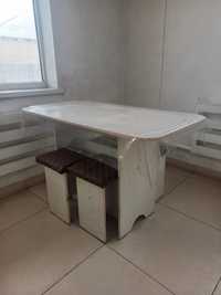 Продам столы со стульями 4  цена 15 тысячь тенге