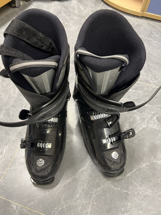 Ботинки горнолыжные