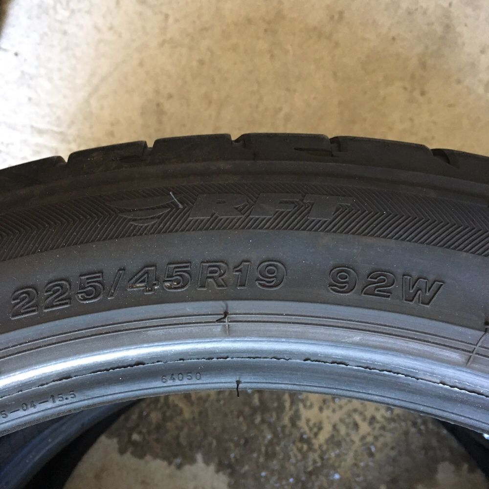 225/45/19 BRIDGESTONE Run Flat DOT3217 2бр. 6мм