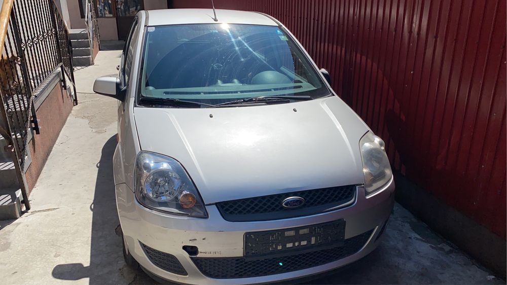 Dezmembrez Ford Fiesta 1.4 TDCI 2002-2008,injector caseta direcție